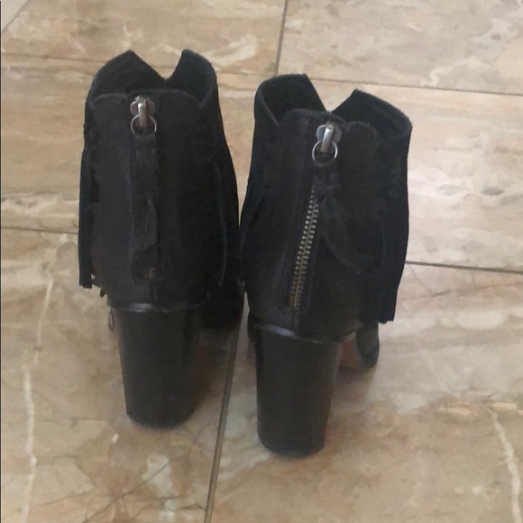 Cynthia Vincent fringe booties - Picture 4 of 5